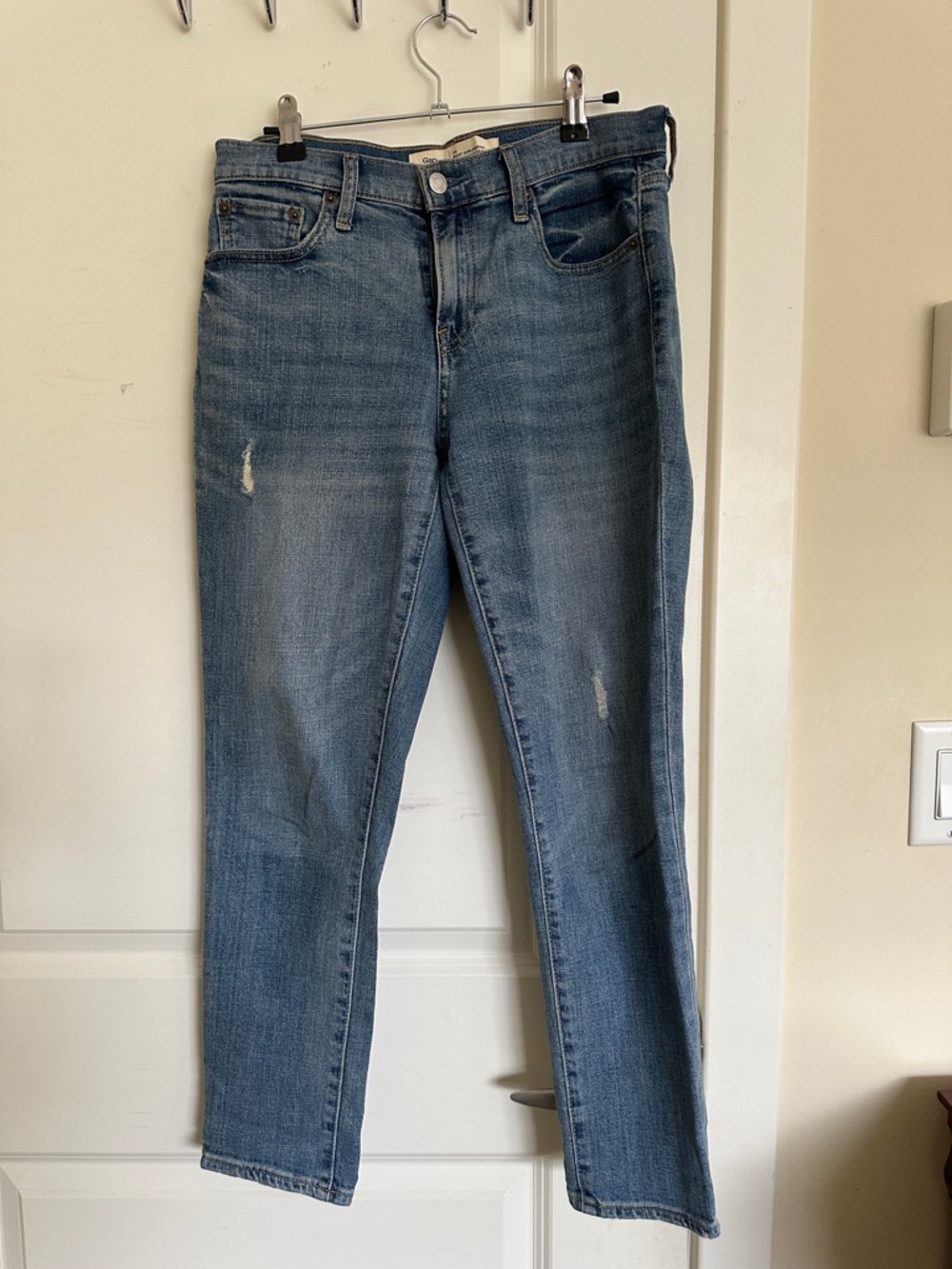 GAP Women's Skinny Jeans in Faded Blue